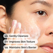 Model application of Glucoside Foaming Cleanser
